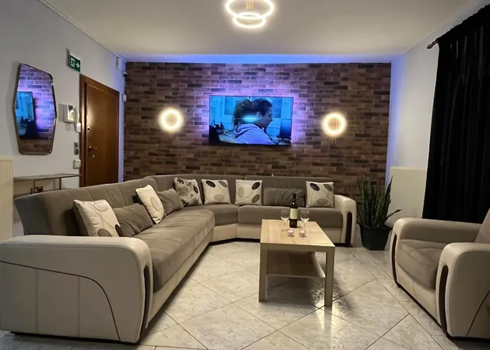 Diamond Apartment *
